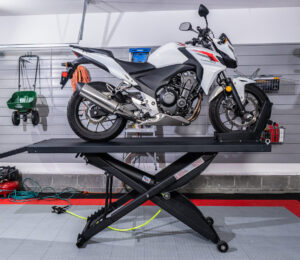 HMC SL-3086 motorcycle lift with Honda