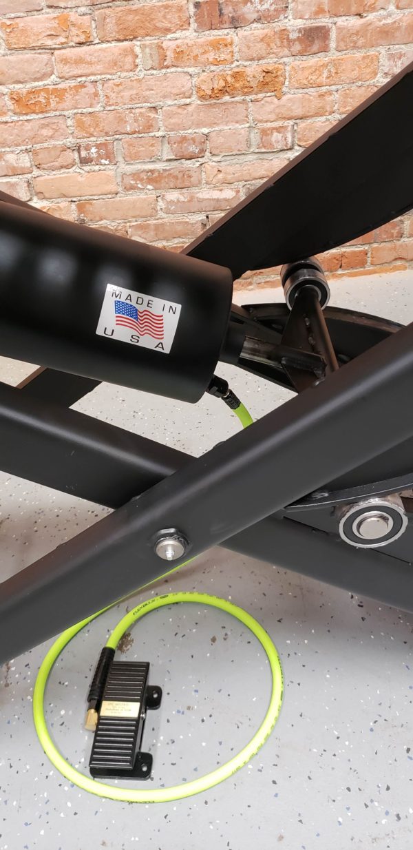 HMC SWT-3070 adjustable height welding table