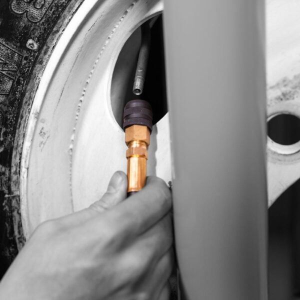 Martins MW-60 Tire Inflator Chuck for professional tire shops and tire inflation