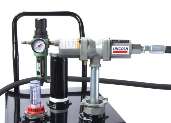 Lincoln 4475 front view piston pump